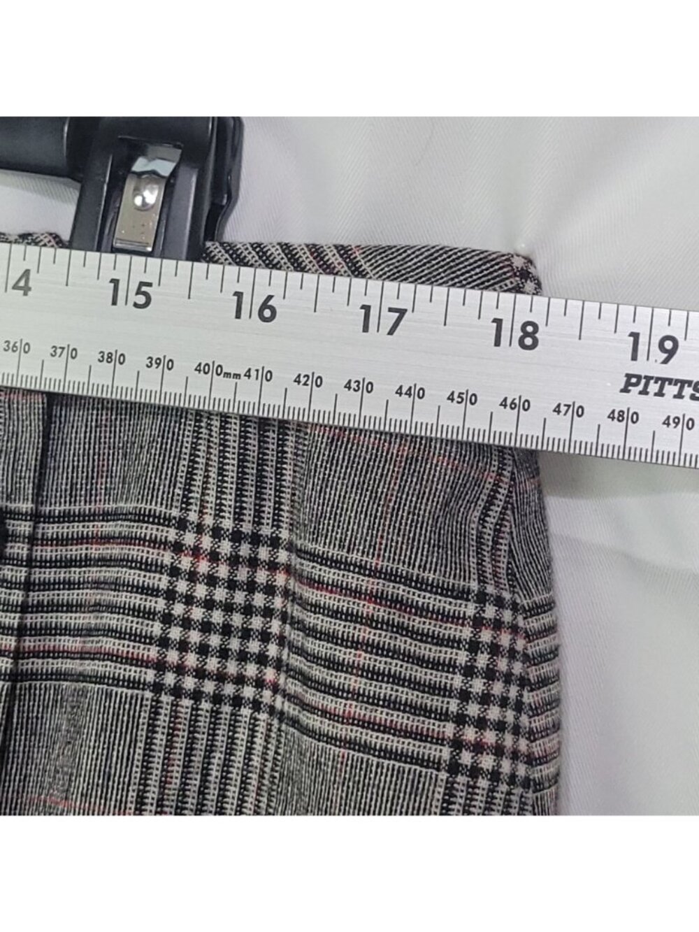 Banana Republic Plaid A-Line Skirt Sz 14 Side Button Wool Blend Black White Red - Picture 3 of 10